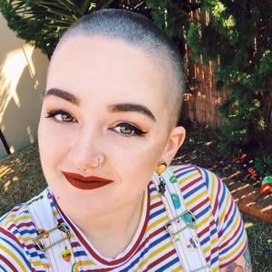 Meet your Posher, Amaranta